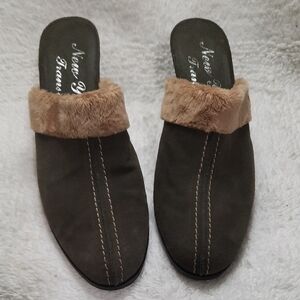 New York Transit Women's Suede Faux Fur Shoes